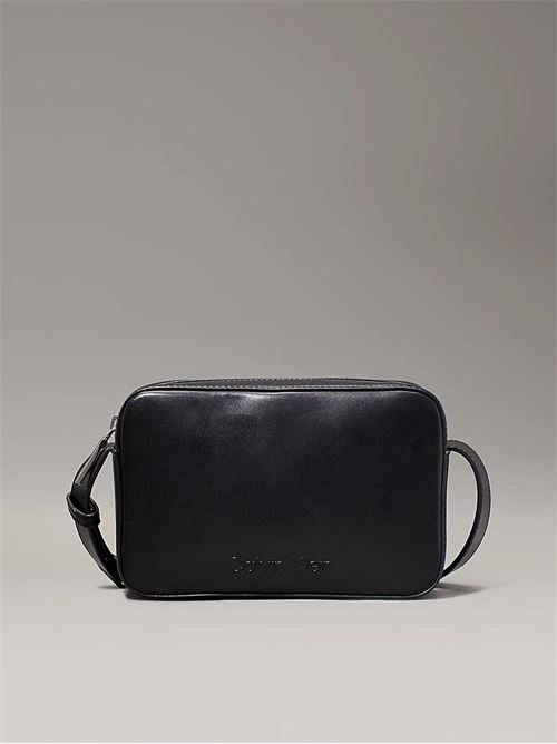 EMBOSSED LOGO CAMERA BAG CALVIN KLEIN | K60K612555/BEH